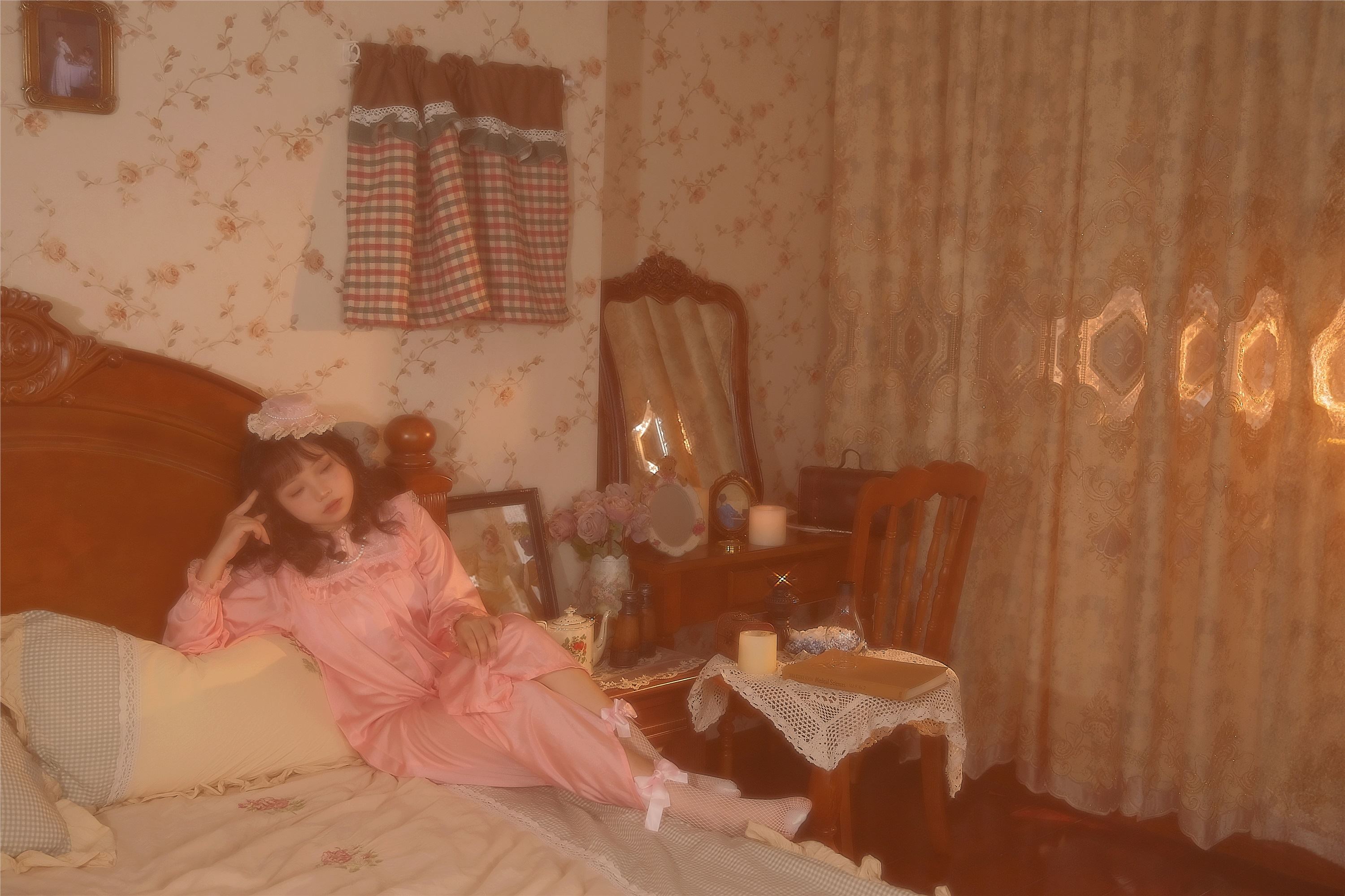 YITUYU艺图语 2025.02.01 法式少女 贝贝bu睡觉